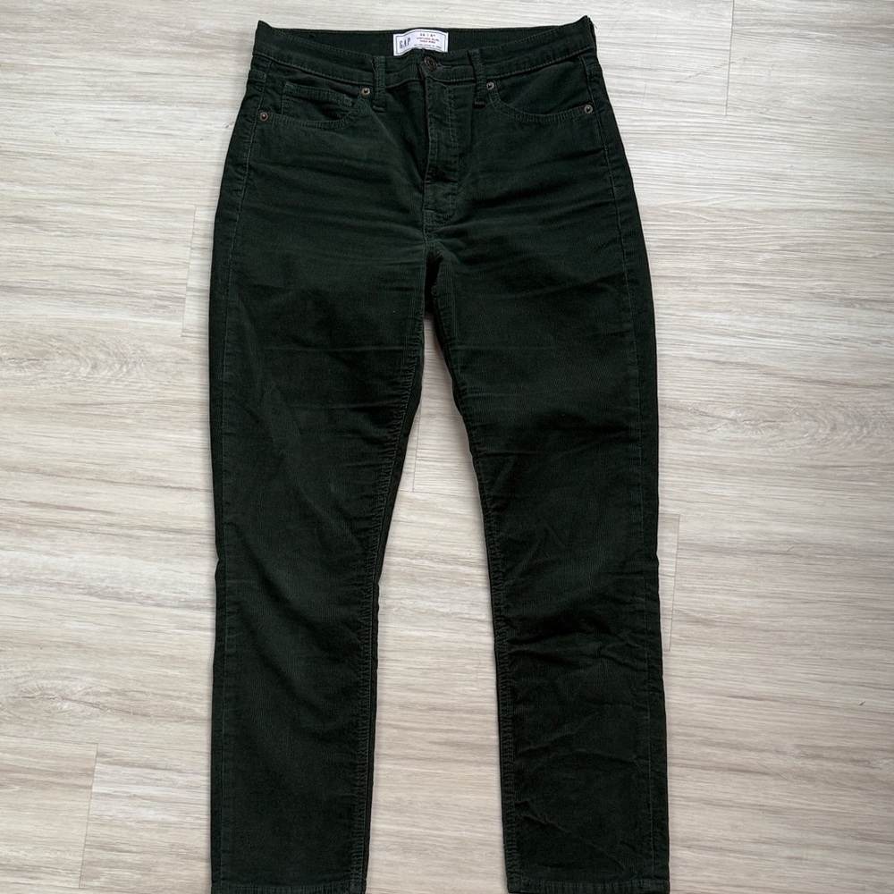 GAP Women's Forest Green Straight Leg corduroys